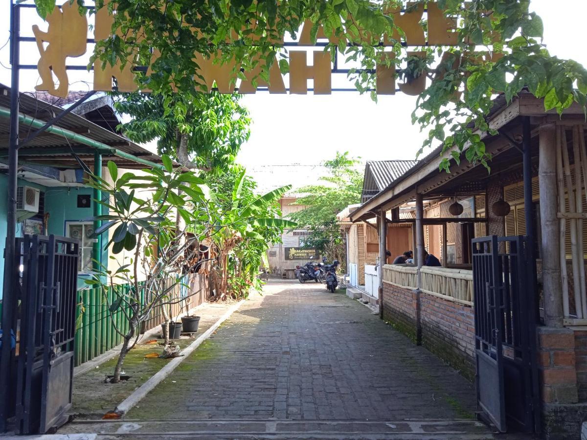 Backpacker Kawah Ijen Hostel Banyuwangi  Exterior photo